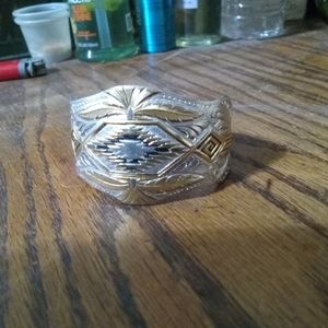 3 BEAUTIFUL BRACLETS